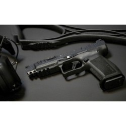 PISTOLET CANIK  TP9 SFX RIVAL DARK SIDE CALIBRE 9X19