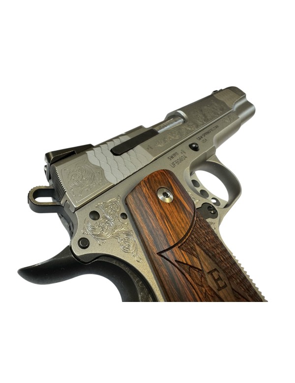 Pistolet semi Automatique SMITH & WESSON Mod. 1911 Engraved (gravé) Cal 45 ACP OCCASION
